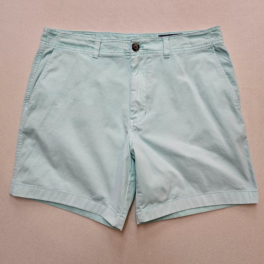 Vineyard Vines Island Shorts 31